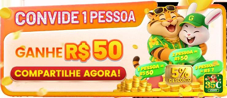 Jogador se divertindo em mesa VIP de cassino 35c